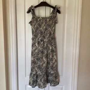 Summer dress in size small. Never worn